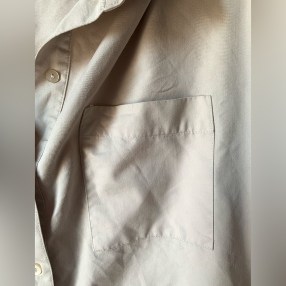 Bershka size medium beige / stone button down shirt - Picture 3 of 7